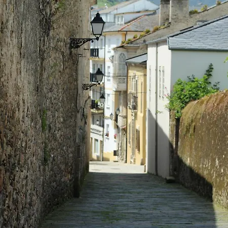 Hotel O Val Do Naseiro Viveiro