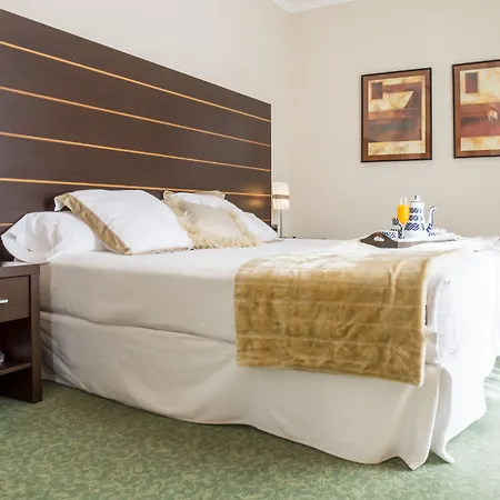 Otel O Val Do Naseiro 4*