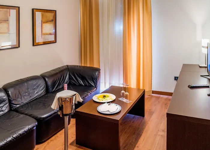 Otel O Val Do Naseiro