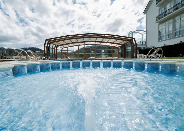 Otel O Val Do Naseiro Viveiro