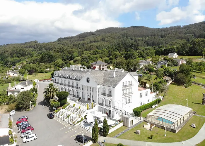 Otel O Val Do Naseiro Viveiro